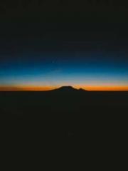 Retired War God Yang